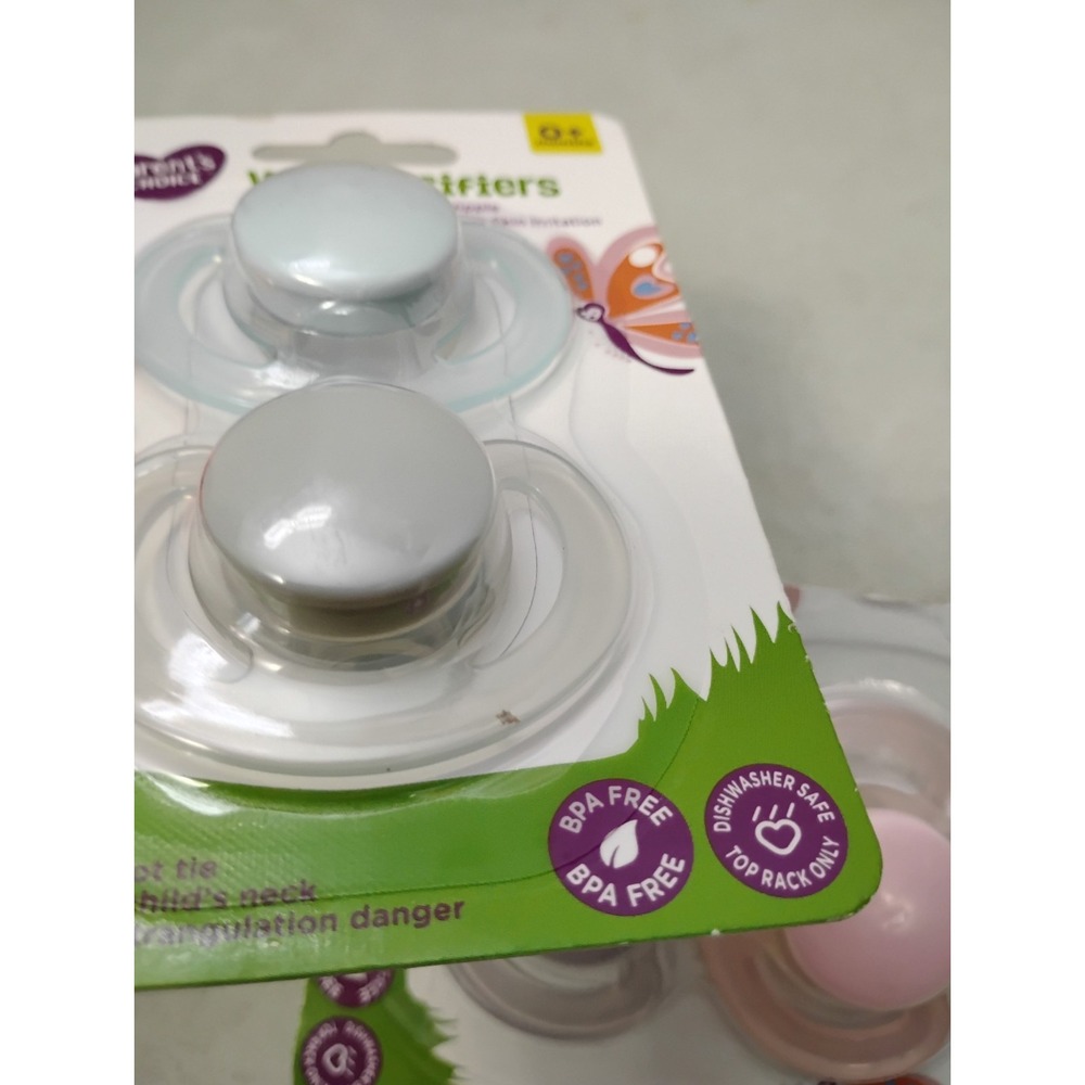 2 Parents Choice Vent Pacifiers 2-Pack 0+ M Orthodontic Silicone BPA Free 4TOTAL - Picture 7 of 8